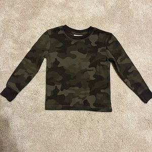 Boys camo shirt XS (4/5)